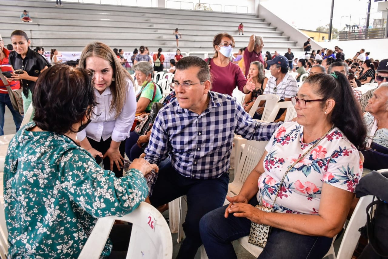 Entregan Gobierno Municipal y Sistema DIF Mazatlán recursos del