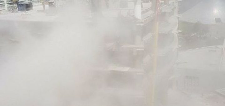Colapsa parte de un edificio en demolición en Polanco