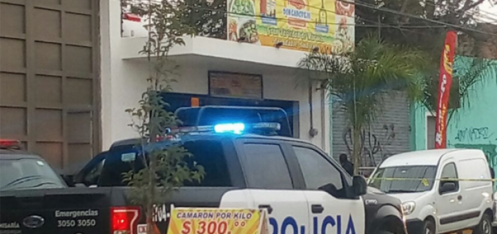 Comando asesina a 6 personas en restaurante de mariscos en Jalisco