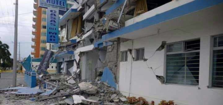 Derrumbres en Oaxaca por sismo de 7.2