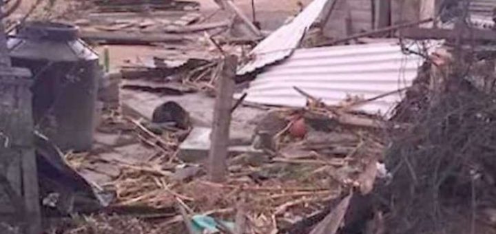 Tornado deja daños en 50 viviendas de Edomex