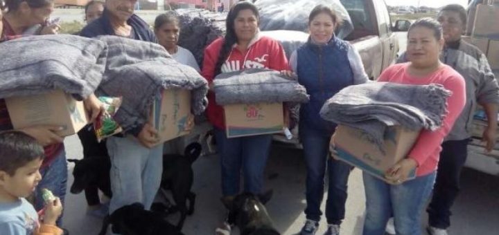 70 mil apoyos para el frió entrega DIF Sinaloa en zonas serranas