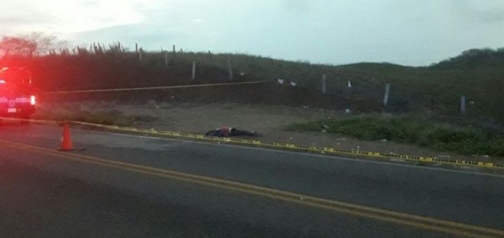 El cuerpo de un hombre sin vida es encontrado en la carretera México 15