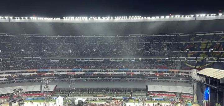 Bad Bunny Estadio Azteca Luce Vacío Mientras Afuera Cientos Tienen Problemas Con Sus Boletos